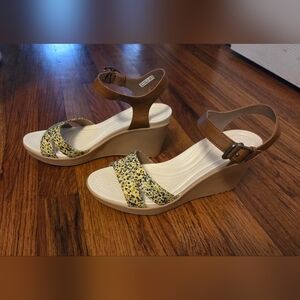 Crocs Dual Comfort Wedge Sandals 8